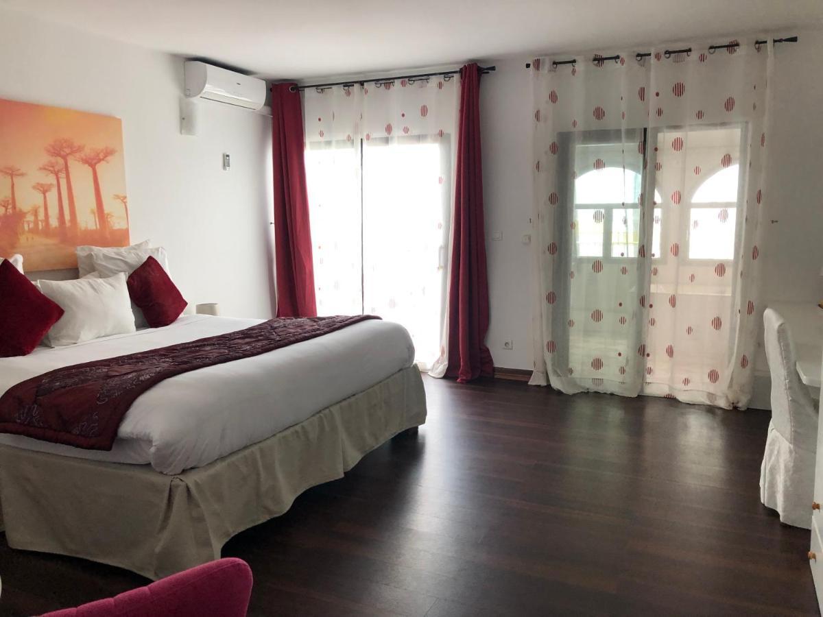 Residence Hoteliere Oceane Libreville Exteriör bild