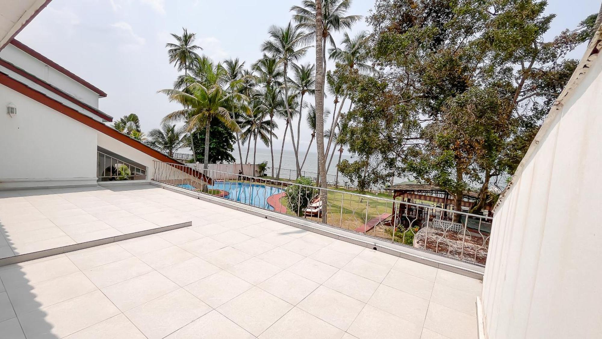 Residence Hoteliere Oceane Libreville Exteriör bild