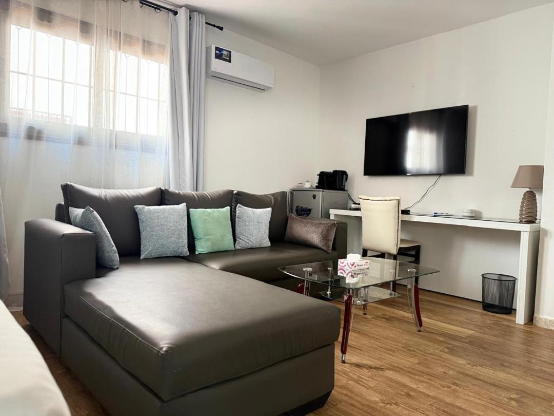Residence Hoteliere Oceane Libreville Exteriör bild