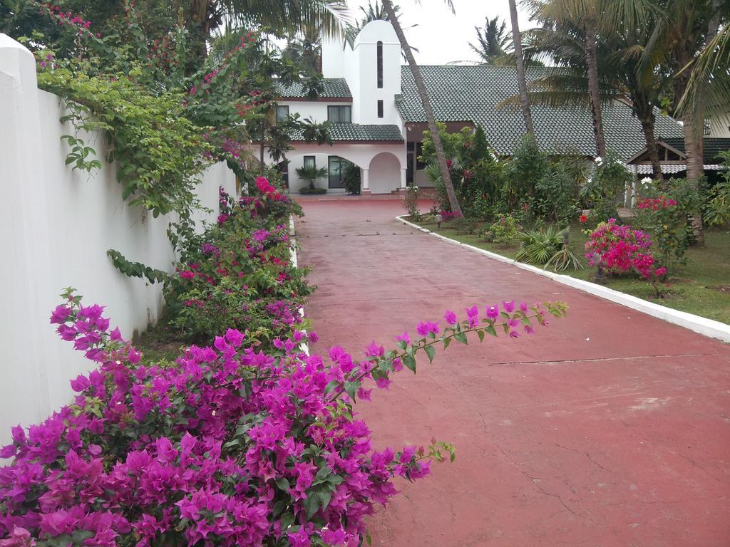 Residence Hoteliere Oceane Libreville Exteriör bild