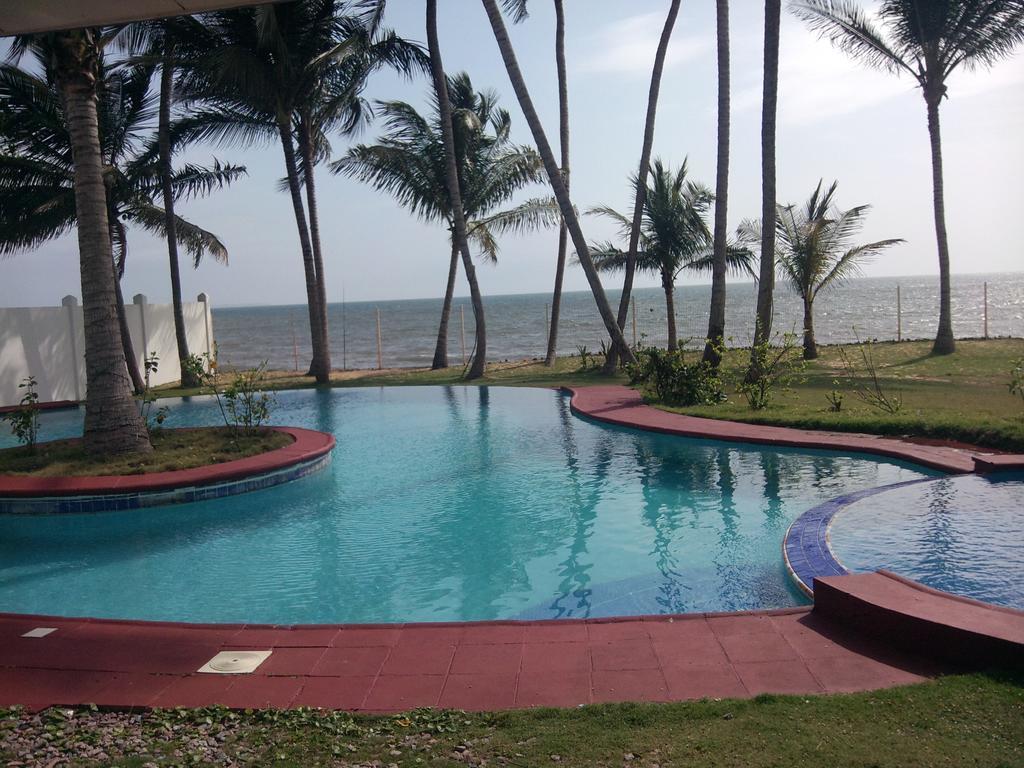 Residence Hoteliere Oceane Libreville Exteriör bild